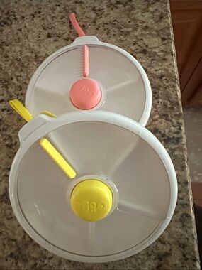 2 pack GOBE SNACK SPINNER LARGE never used